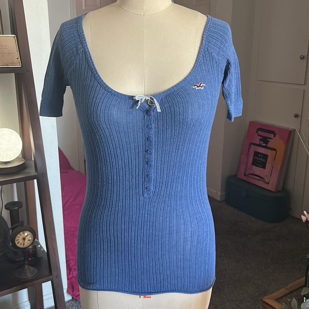 Rare Hollister Henley Y2K top